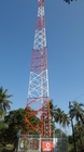 Da telecomunicação três torre de aço 33KV angular equipada com pernas com antena &amp; suportes do Mw