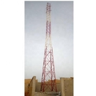Torre de aço da telecomunicação do RDS RDU com suportes e cerca da paliçada