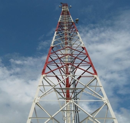 3 torre tubular do aço equipado com pernas da telecomunicação Q235B Q345B Q420