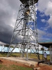 Material de aço da torre Q255 da telecomunicação da estrutura da antena