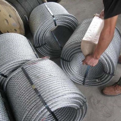 Fio de aço galvanizado elástico do carbono alto para a construção