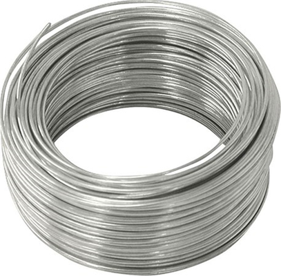 O baixo carbono galvanizou o cabo de aço para a linha de transmissão aérea