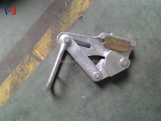 Versátil, durável e com pinça para diversas necessidades de manuseio de materiais