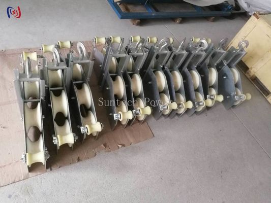 Sistema de roldanas de alta resistência para blocos combinados para construção de linhas de transmissão de energia