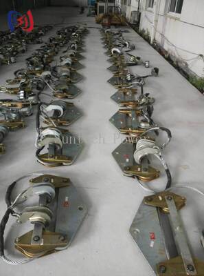 Elevador de condutores de fissão múltipla de carga pesada para manuseio simultâneo de vários condutores e segurança dos trabalhadores melhorada