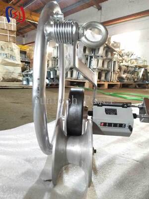 Dispositivo portátil de medição do comprimento do condutor para utilização em campo com um diâmetro máximo de cabo de 50 mm