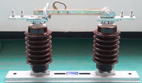 Fase monofásica de 15KV 600A que desliga o interruptor do isolado da porcelana