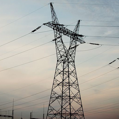 Linha de transmissão de energia torre da galvanização 132kv do mergulho quente