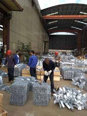 Linha de transmissão transversal de aço galvanizada torre do braço do ângulo