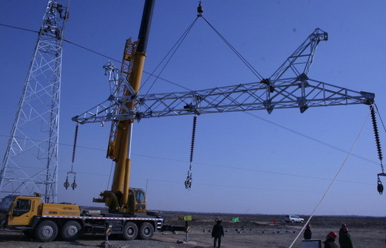 Torre de aço galvanizada da transmissão de energia de Q345B A572