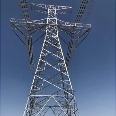 11 - O aço do ângulo 500KV entrelaça a torre elétrica da transmissão