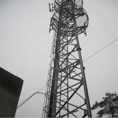 As telecomunicações tubulares do autossuficiente aço do HDG da estrutura elevam-se
