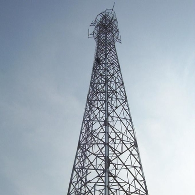 ASTM A123 galvanizados entrelaçam o ângulo que tubular as telecomunicações de aço se elevam