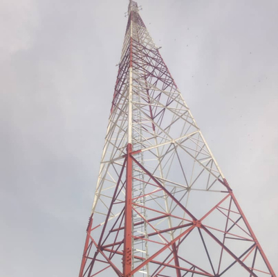 Torre 3 ou da telecomunicação da galvanização do mergulho quente pé 4