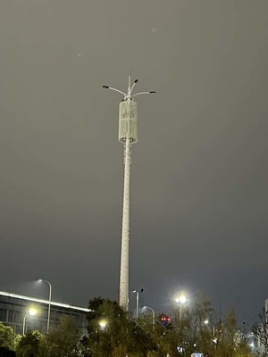 Torre galvanizada de aço Polo do mastro Q345 com suporte
