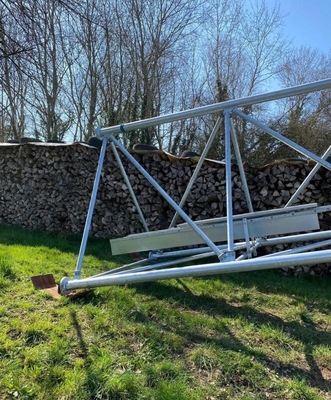 torre tubular galvanizada do ângulo de aço do mergulho quente de 50m com apreensão da queda do suporte